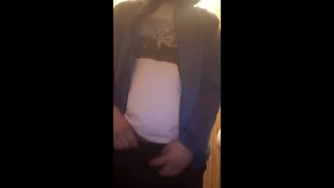 Snapshot of adi39gdansk chatting on April 3, 7:23 pm adi39gdansk online show from April 3, 7:23 pm