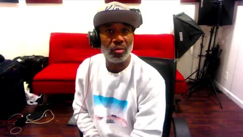 adick_ting online show from December 1, 5:02 pm