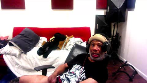 adick_ting online show from January 7, 10:43 am