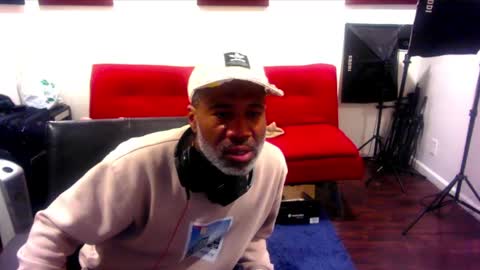 adick_ting online show from January 25, 8:42 am