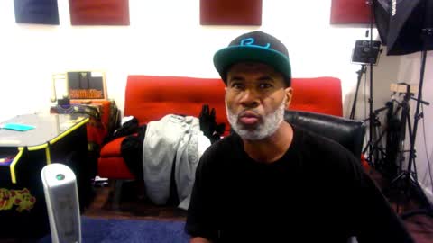 adick_ting online show from November 17, 2:56 pm