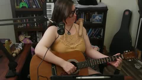 adobe_angel304 online show from December 17, 11:27 pm