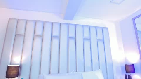 ANDREA PEREZ online show from April 8, 11:32 am