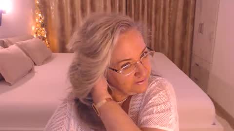 Cryna online show from February 25, 5:06 am