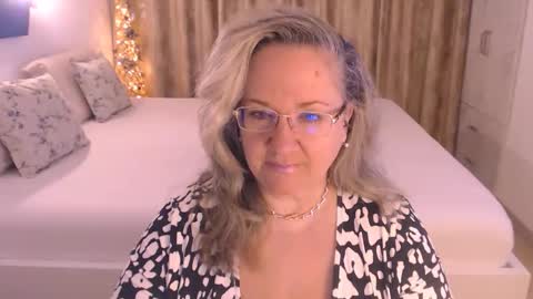 Cryna online show from March 13, 5:14 am