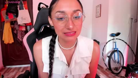 Snapshot of adrena_10 chatting on May 4, 2:35 pm Adrena10 online show from May 4, 2:35 pm