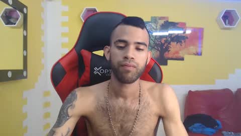 adri_sexboy online show from December 13, 4:38 pm