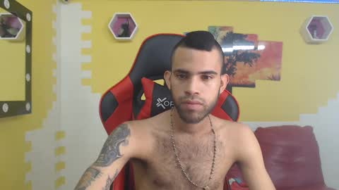 adri_sexboy online show from December 14, 4:09 pm