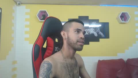 adri_sexboy online show from December 15, 12:38 pm