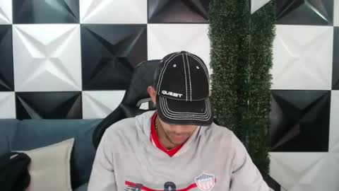 adri_sexboy online show from January 7, 12:31 pm