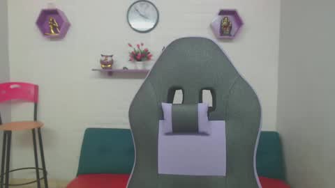 adri_sexboy online show from February 5, 3:20 pm