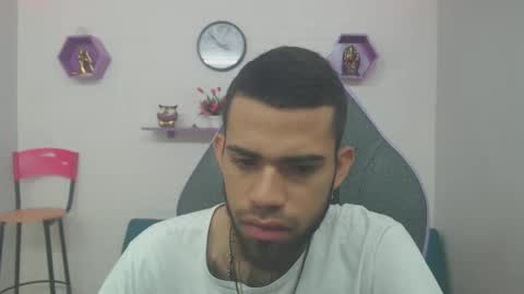 adri_sexboy online show from February 10, 12:50 pm