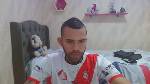 adri_sexboy online show from March 10, 1:23 am
