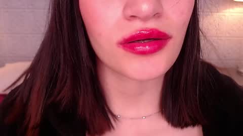 Adri online show from April 11, 7:45 am