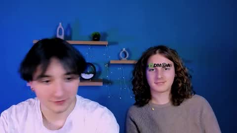 adrian_hart online show from December 14, 10:20 am