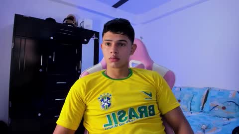 Snapshot of adrian_prime_ chatting on February 28, 6:42 pm ADRIAN online show from February 28, 6:42 pm