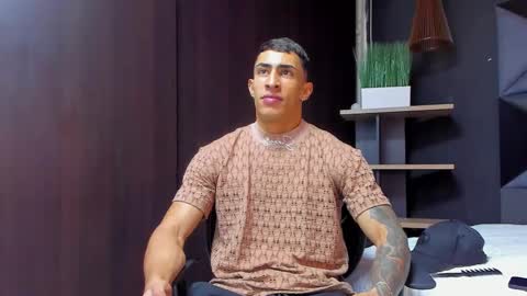 Snapshot of adrian_rae chatting on September 11, 5:57 pm online show from September 11, 5:57 pm