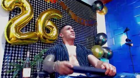   online show from November 28, 4:42 pm