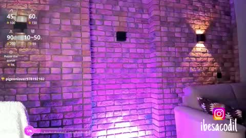 Snapshot of adriana_allen chatting on February 27, 9:04 pm Adri online show from February 27, 9:04 pm