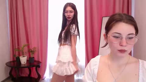 Snapshot of adriana_meow246 chatting on February 11, 7:13 am Adriana online show from February 11, 7:13 am