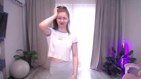 Snapshot of adriana_meow246 chatting on February 26, 7:07 am Adriana online show from February 26, 7:07 am