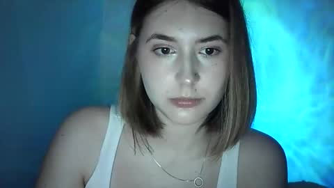 adrianabliss_ online show from September 28, 7:47 am