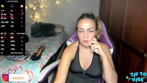 Adriana Paredes  online show from December 16, 11:48 am