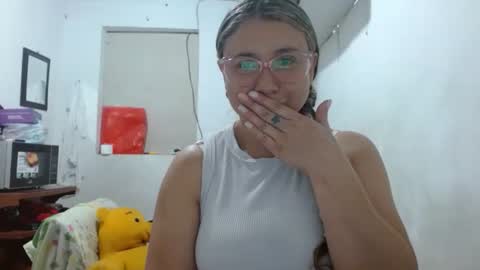 Adriana Tellez online show from January 8, 2:30 pm