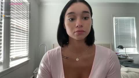 Snapshot of adriannarodriguez chatting on October 6, 3:31 pm Adrianna online show from October 6, 3:31 pm