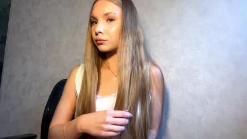 Snapshot of adriannemuldowney chatting on April 17, 2:42 pm Caroline online show from April 17, 2:42 pm