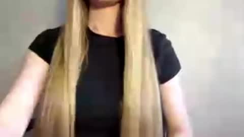 Caroline online show from June 18, 2:43 pm