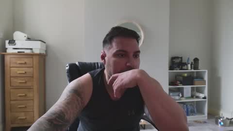 AdrianoMuscle online show from September 17, 10:28 am