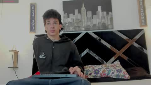 Adrian online show from November 5, 4:01 am