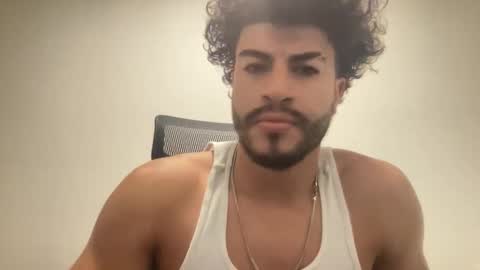 Snapshot of adriano_guapo chatting on November 30, 1:09 am adriano guapo online show from November 30, 1:09 am