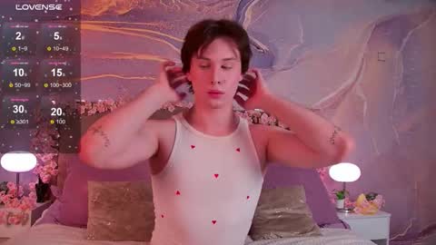 adrianoaubert online show from February 5, 10:09 am