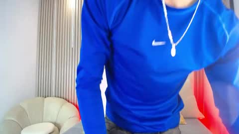 adrianstark_ online show from May 28, 12:46 pm