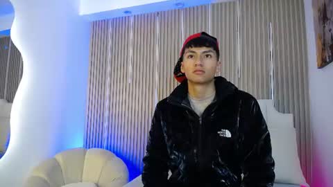 adrianstark_ online show from July 10, 12:41 pm