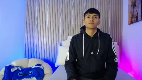 adrianstark_ online show from July 11, 1:03 pm