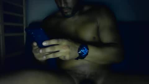 adventureloverrr online show from May 30, 6:21 am