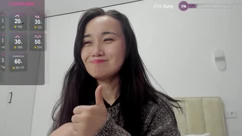 Aenie online show from December 3, 6:04 am