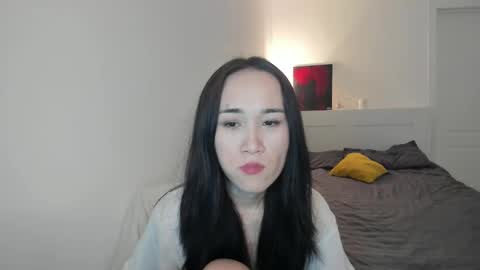 Aenie online show from October 24, 11:50 am