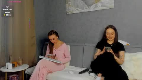 Adele online show from February 26, 6:45 am