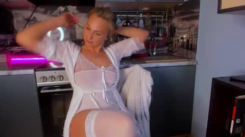 OneAfa online show from November 24, 8:52 pm