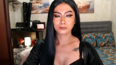 Snapshot of affairtoyourgoddesskhendra chatting on December 12, 7:26 pm Dominant Goddess Contessa online show from December 12, 7:26 pm