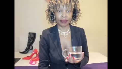 AfricanSquirtQueen online show from May 18, 3:57 am