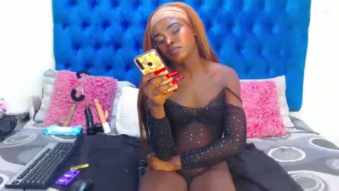 Snapshot of africanbrownskingoddes chatting on February 7, 3:01 am africanbrownskingoddes online show from February 7, 3:01 am