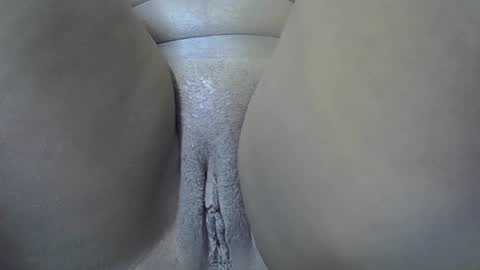 Snapshot of africanngirl chatting on December 17, 12:54 pm africanngirl online show from December 17, 12:54 pm