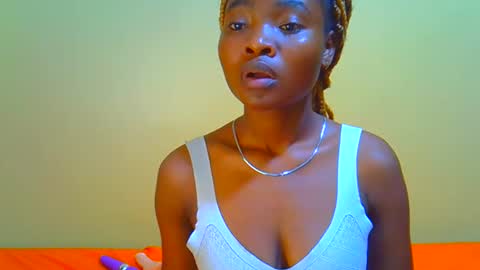 afrikana005 online show from December 18, 8:37 pm