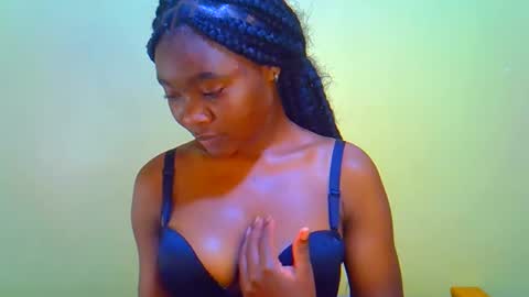 afrikana005 online show from March 13, 2:40 am