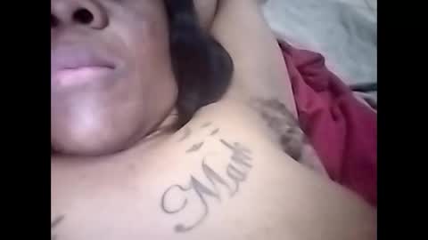 Snapshot of afrikanbonnienclyde chatting on October 1, 6:47 pm Nikky Love online show from October 1, 6:47 pm